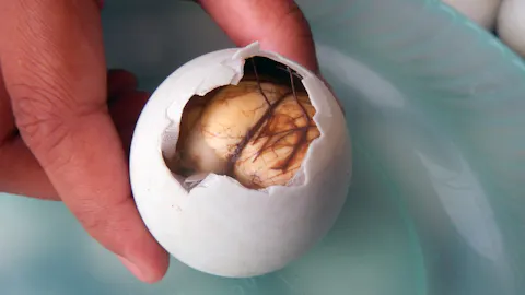 How to Eat Balut: A Step-by-Step Guide for First-Time Visitors