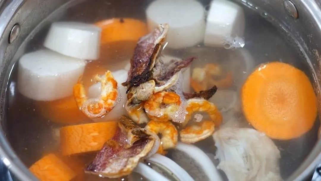 The Alchemy of Broth Simmering and Noodle Texture