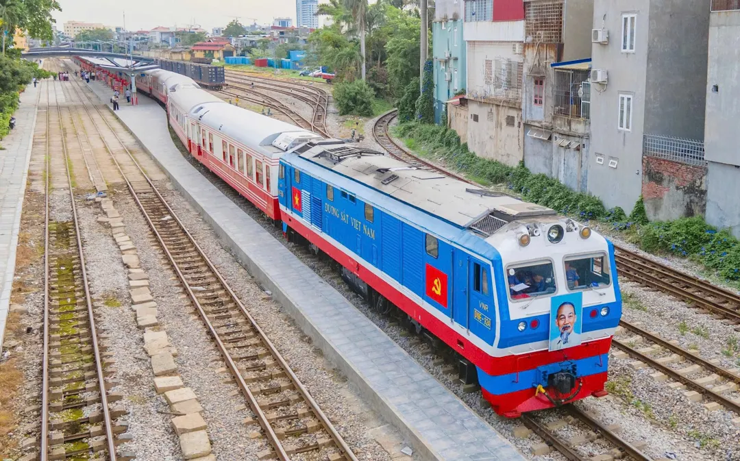 The National Railway Grid – Public Rail Transport Across Provinces in our Vietnam Public Transport Guide