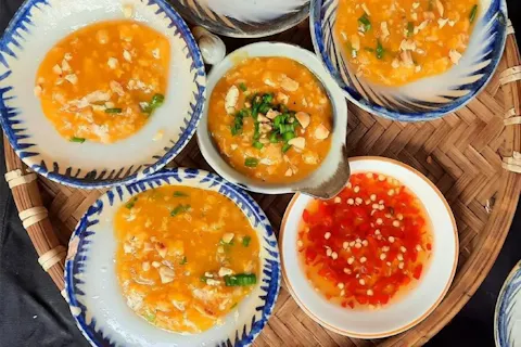 Bánh Bèo: Vietnam's Savory Steamed Rice Cakes