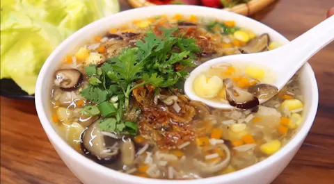 Vietnamese Crab Soup (Súp Cua)