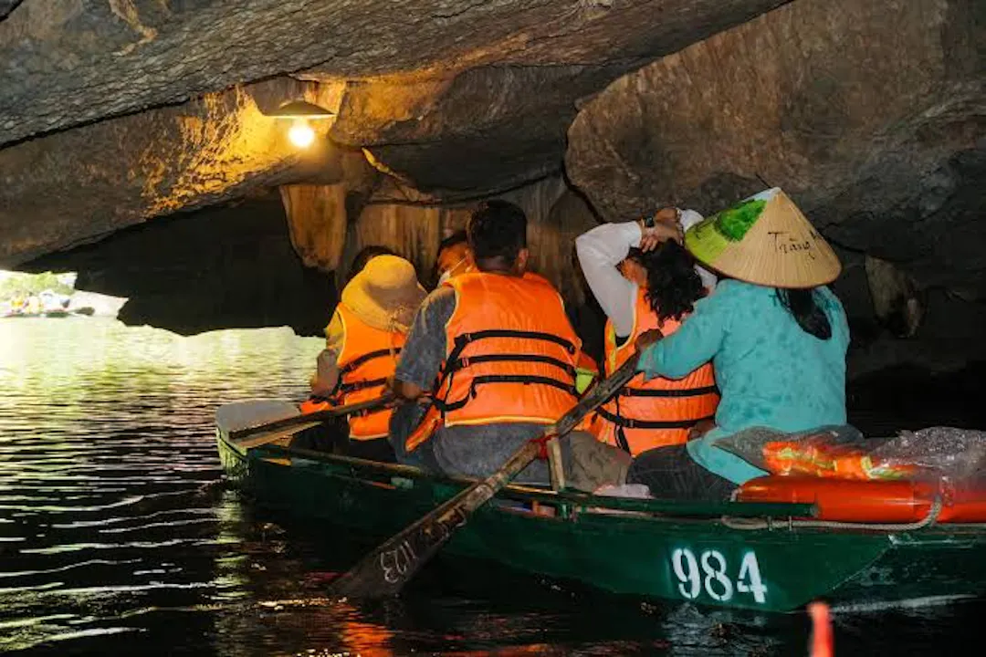 Trang An Boat Tour: The Experience You Shouldn't Miss