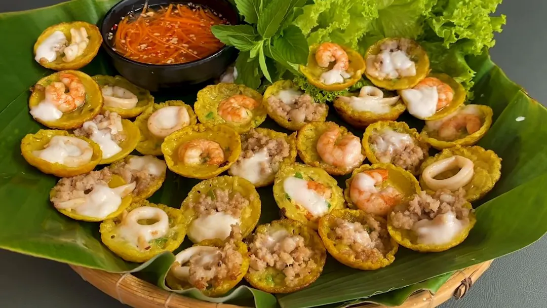 What Is Bánh Khọt?