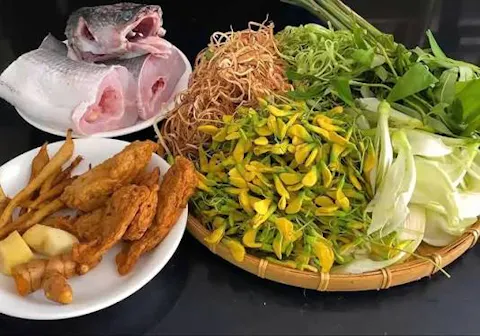Fresh Herbs & Seasonal Vegetables