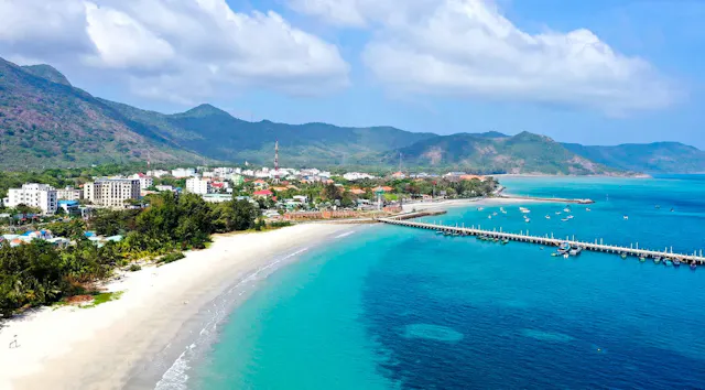 Con Dao Island in Frames – Untouched Beaches, Marine Life & Island Heritage