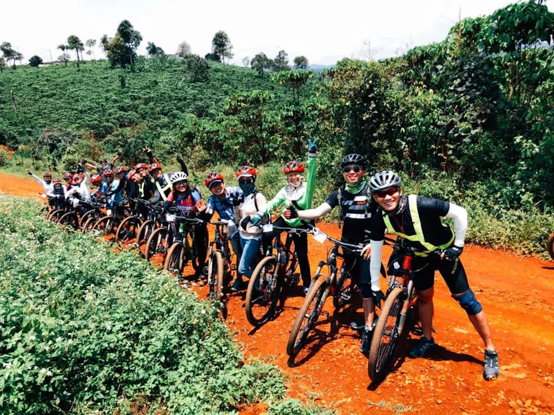 Vietnam Cycling Tours vs Independent Bike Touring