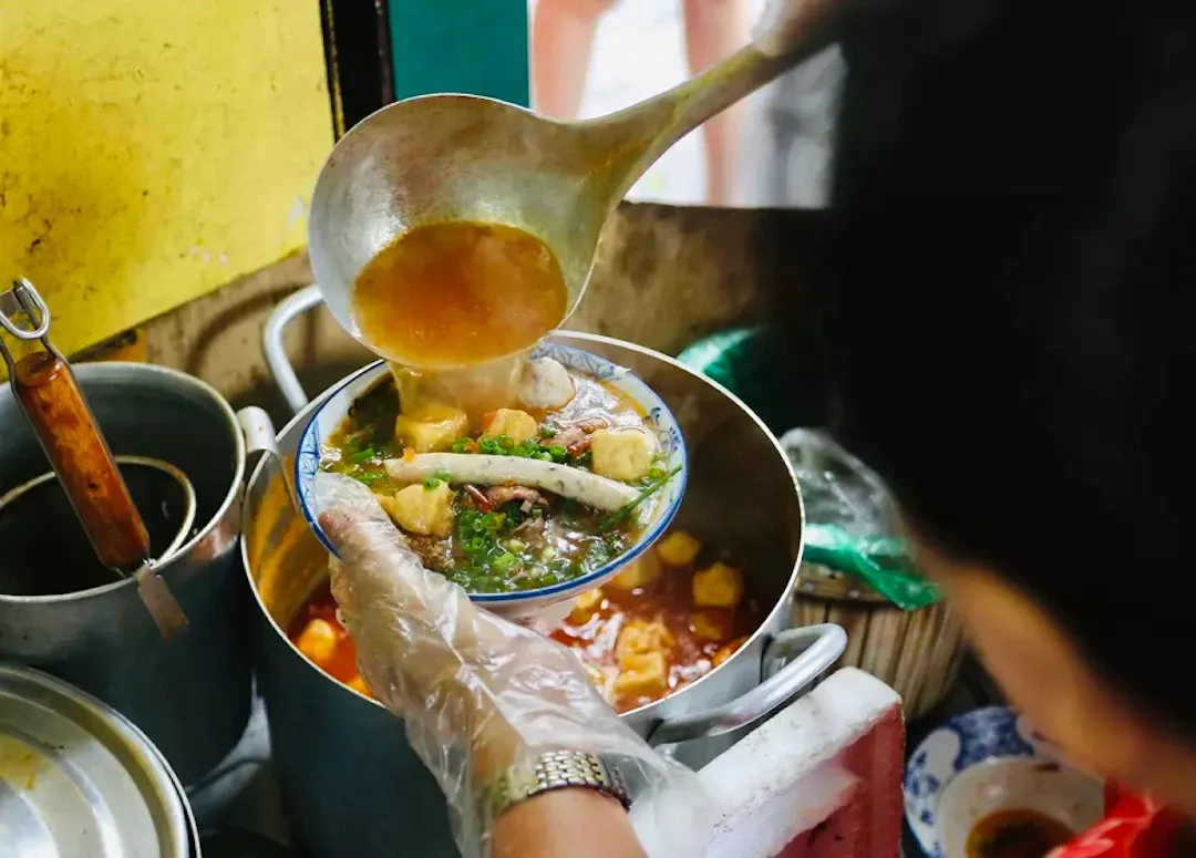 Geography and Bun Rieu vs Bun Bo Hue