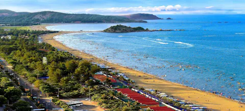 Cua Lo Beach