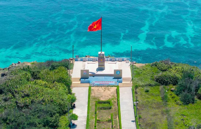Phu Quy Island in Frames – Volcanic Beauty, Clear Seas & Island Life