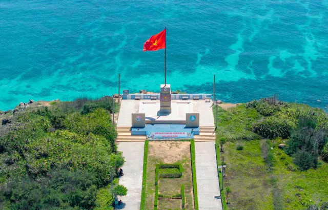 Phu Quy Island in Frames – Volcanic Beauty, Clear Seas & Island Life