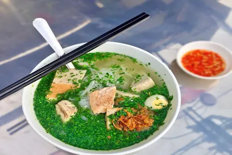 Bánh Canh Hẹ (Chive Noodle Soup)