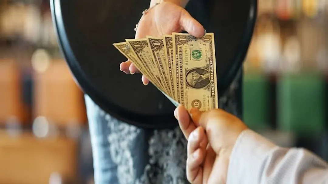 Understand Tipping in Vietnam
