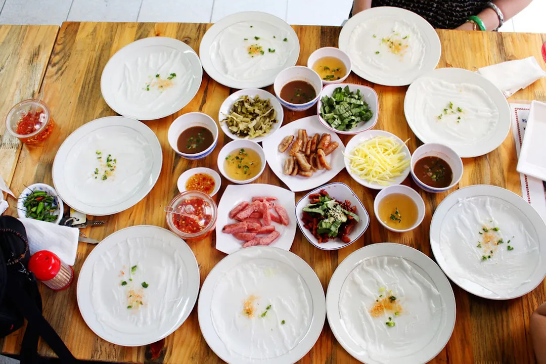 Banh Uot Ingredients and Popular Toppings