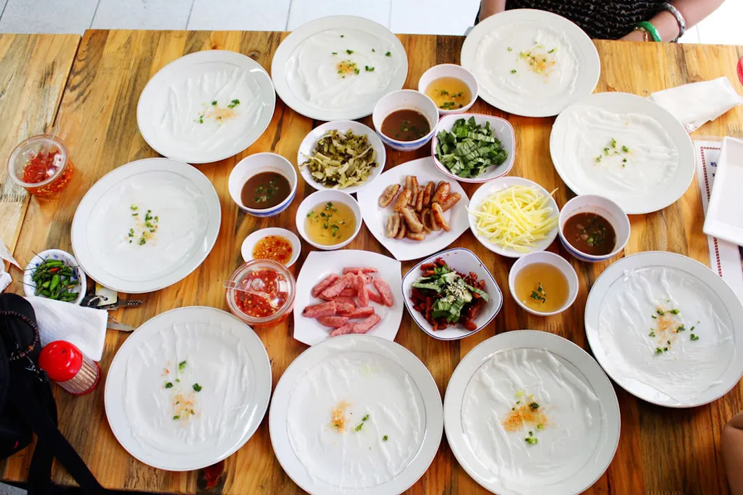Banh Uot Ingredients and Popular Toppings