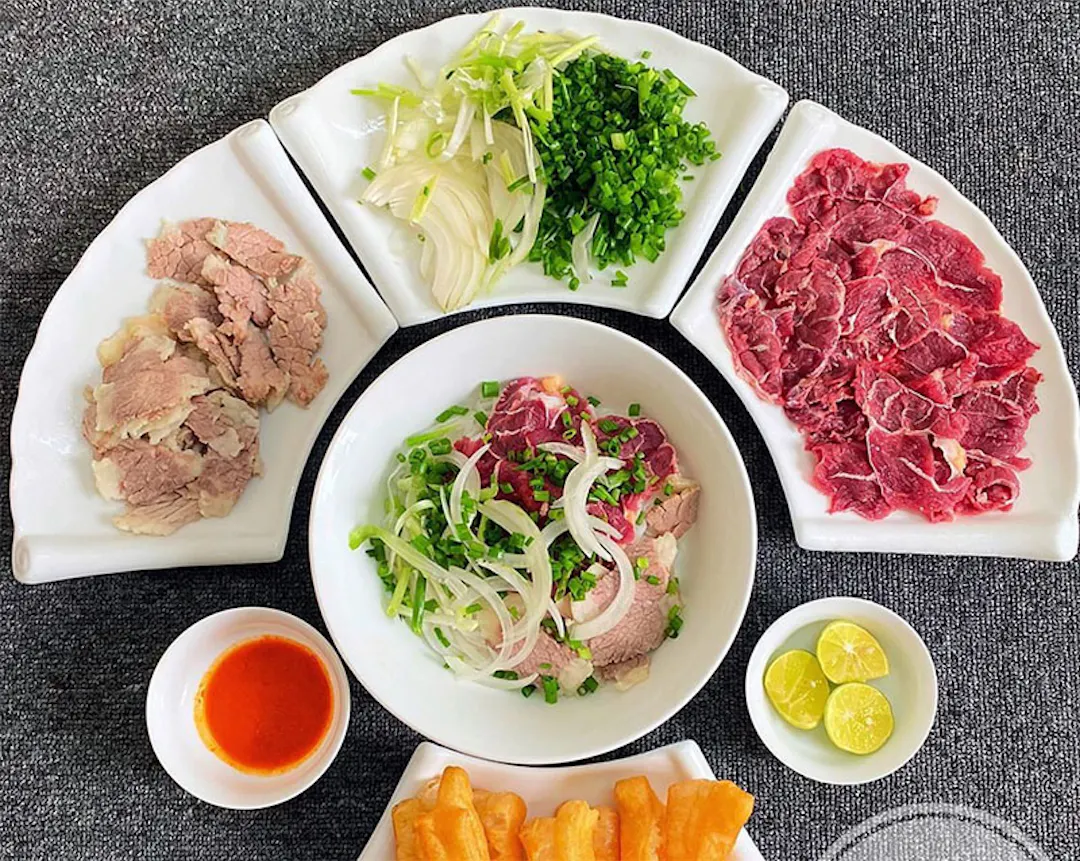 Toppings in Northern Pho vs Southern Pho