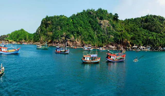 Hon Khoai Island Photo Gallery