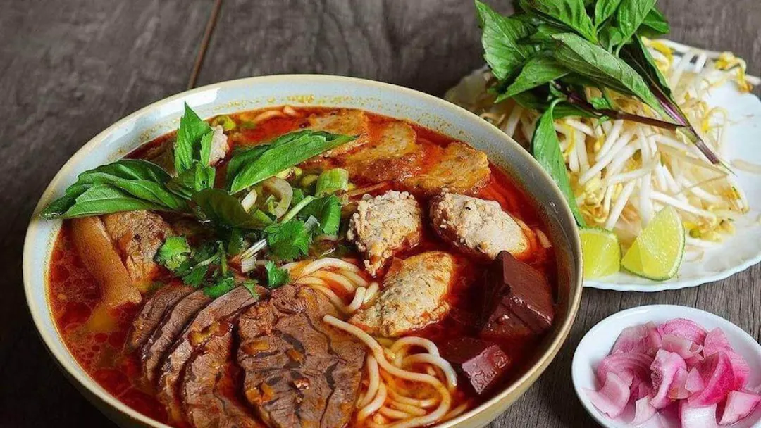 Experiencing Bun Rieu vs Bun Bo Hue