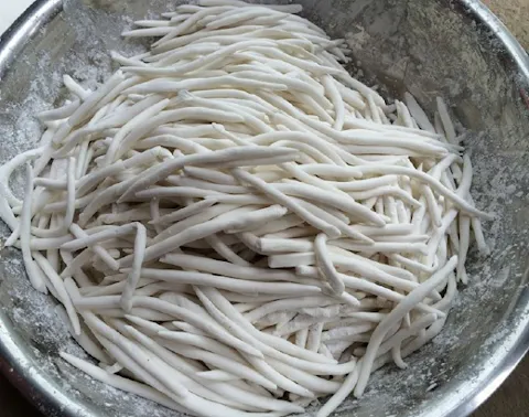 Thick Rice or Tapioca Noodles