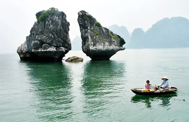 Ha Long Bay Photo Gallery