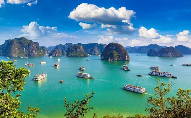 About Ha Long Bay