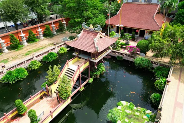 One Pillar Pagoda – A Unique Symbol of Hanoi’s History & Buddhist Heritage
