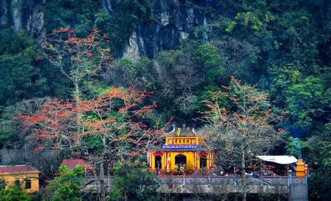 Huong Pagoda