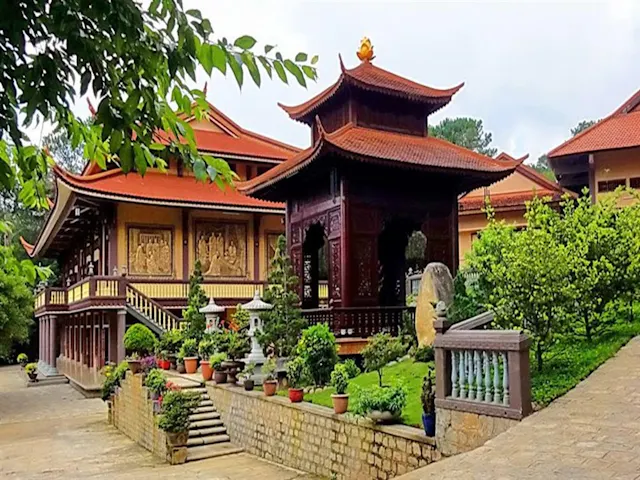 Truc Lam Monastery Da Lat – A Peaceful Zen Sanctuary Amid Highland Nature