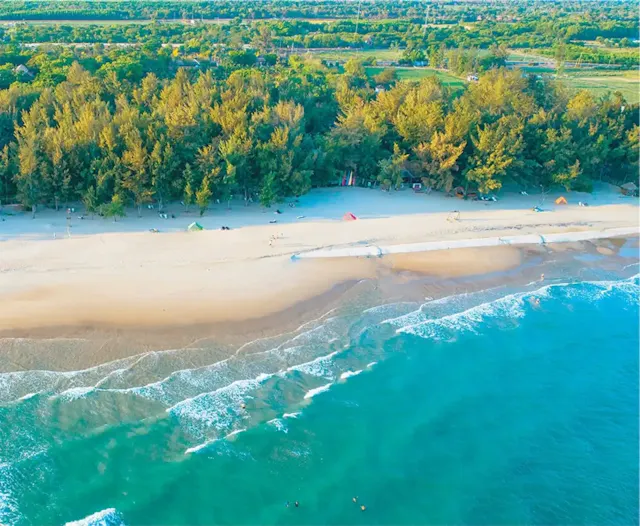 Ho Tram Beach in Frames – Coastal Beauty, Ocean Views & Relaxing Escapes