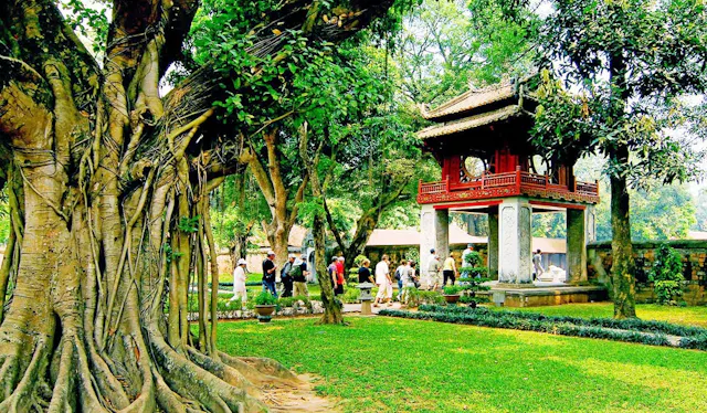 Temple of Literature Photo Gallery