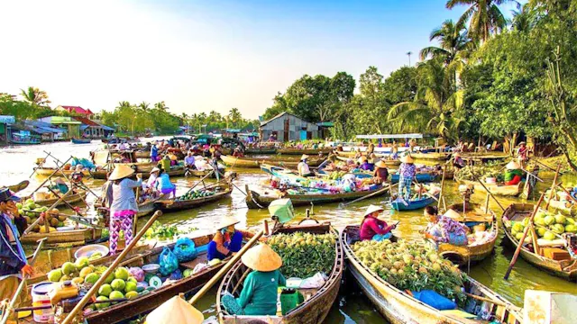 Discover Cai Rang Floating Market Through Photos