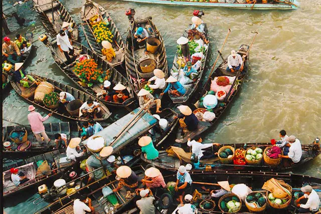 Discover Cai Rang Floating Market Through Photos