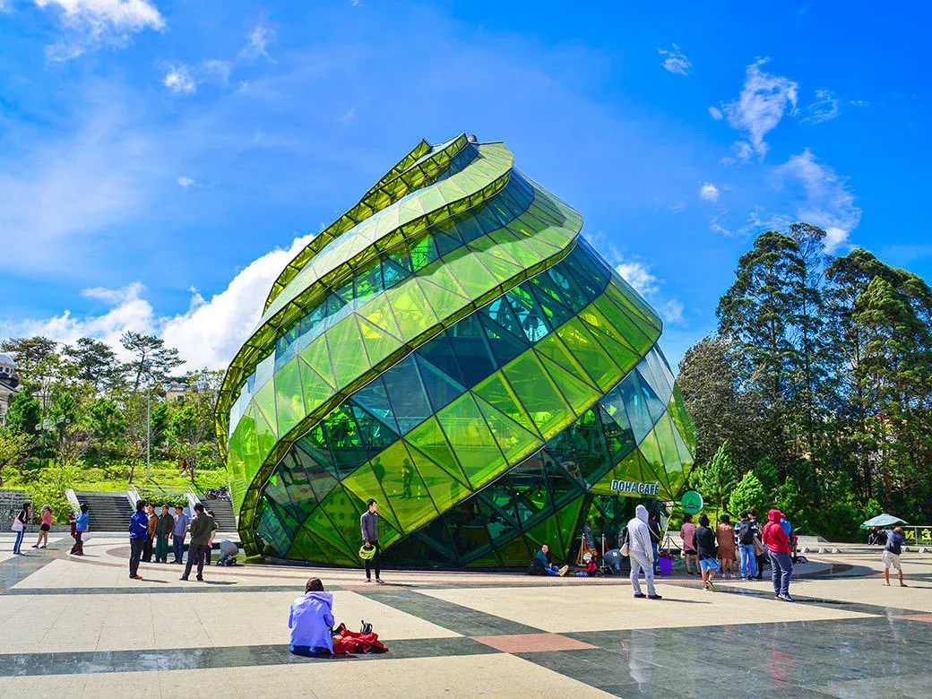 Lam Vien Square Photo Gallery