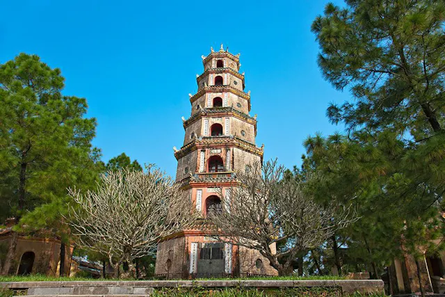 Thien Mu Pagoda Photo Gallery