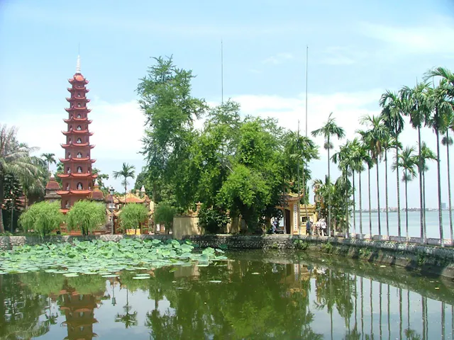 Tran Quoc Pagoda Photo Gallery