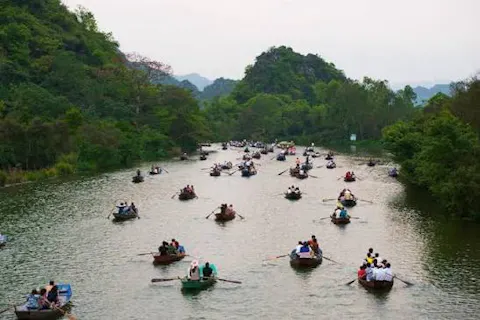Huong Pagoda Festival