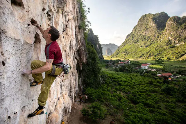Mountain Climbing in Vietnam Photo Gallery