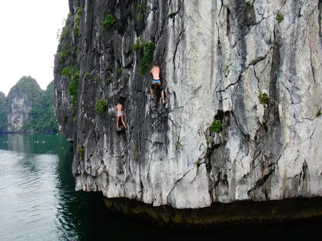 Mountain Climbing in Vietnam Photo Gallery