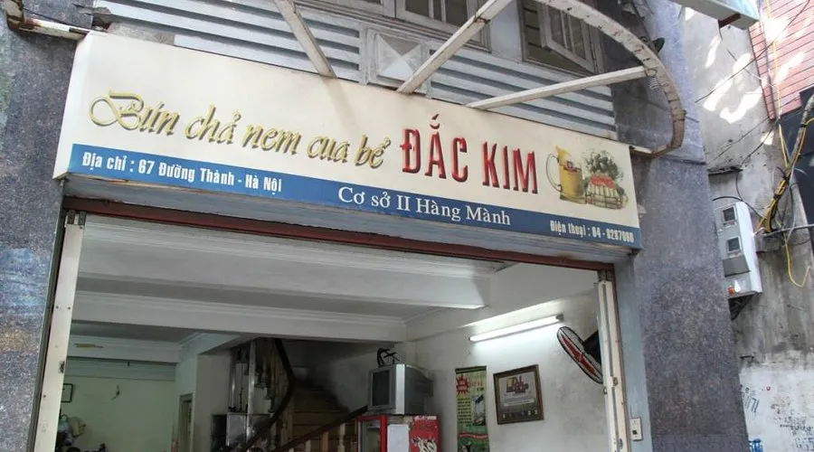 Bun Cha Nem Cua Be Dac Kim (Hanoi)