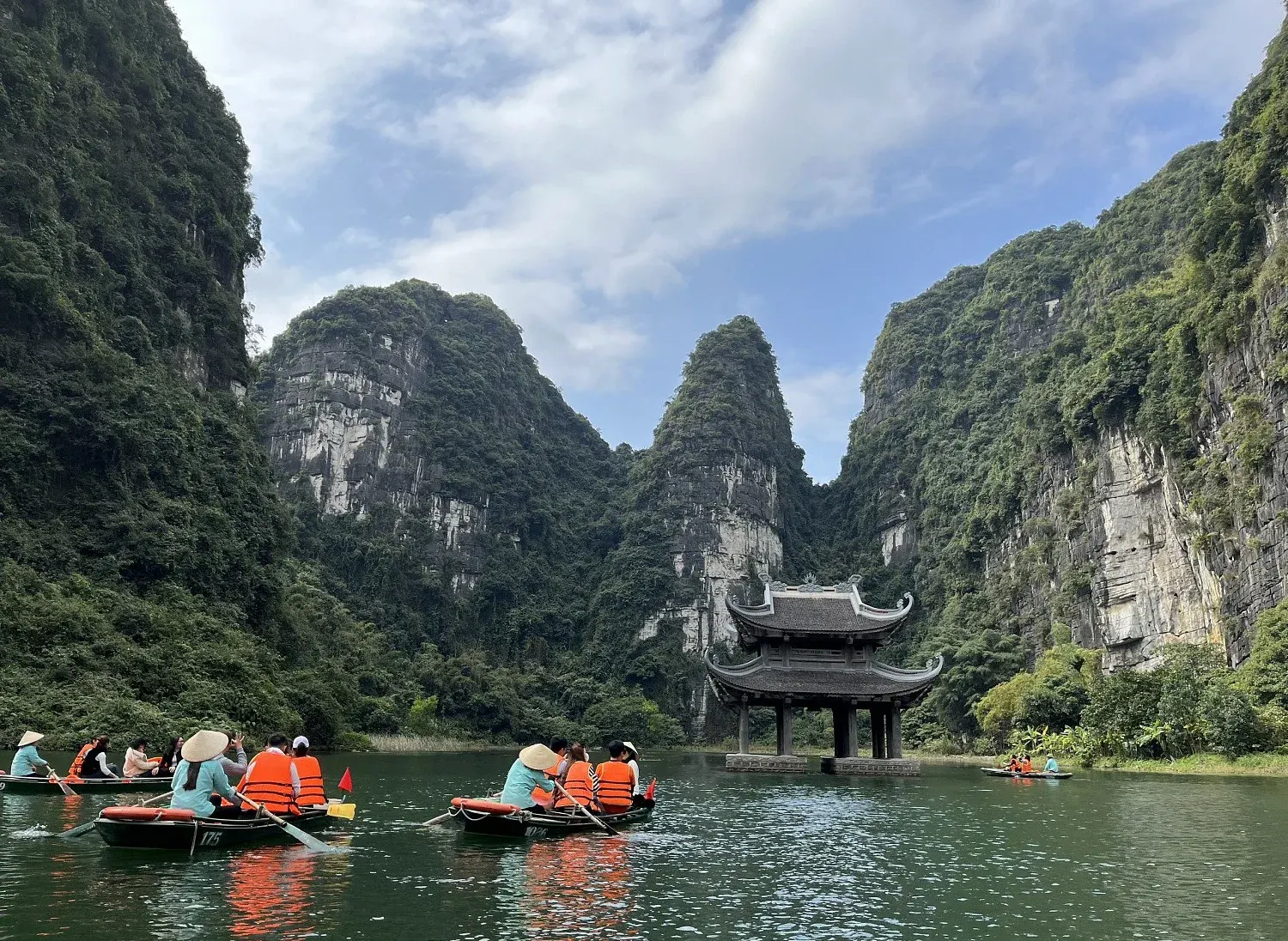 Trang An Scenic Landscape Complex Photo Gallery