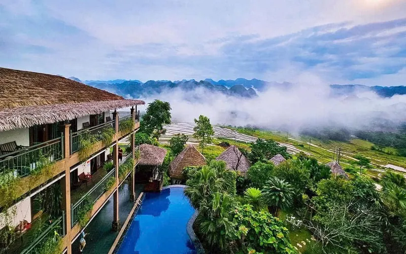 Thanh Hoa in Frames – Beaches, Mountains & Cultural Heritage