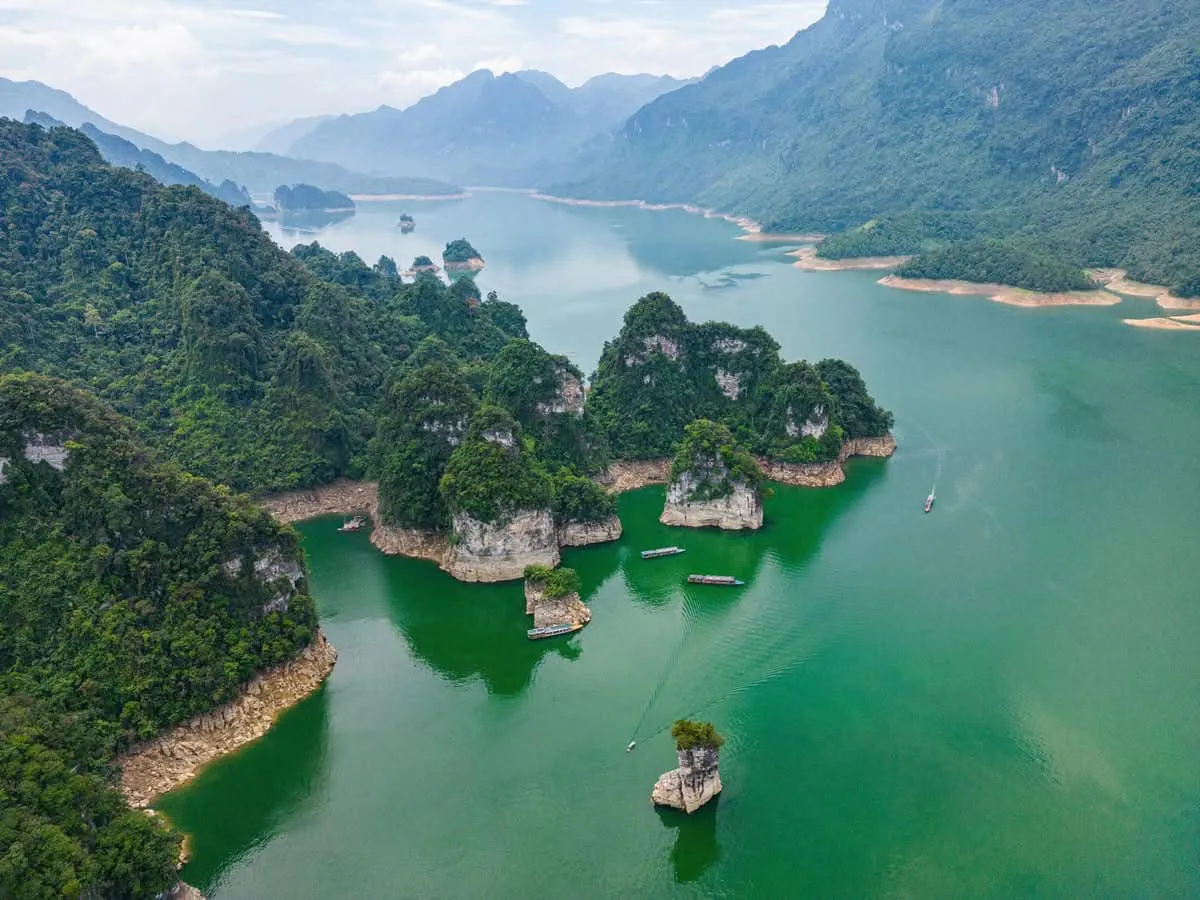 Tuyen Quang in Frames – Mountains, Lakes & Cultural Heritage