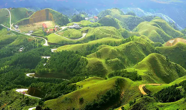 Lang Son in Frames – Limestone Peaks, Caves & Border Culture