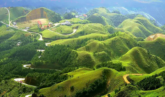 Lang Son in Frames – Limestone Peaks, Caves & Border Culture
