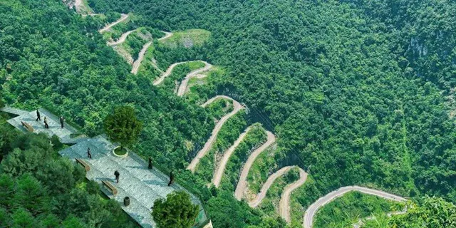 Cao Bang in Frames – Waterfalls, Caves & Untouched Mountain Landscapes