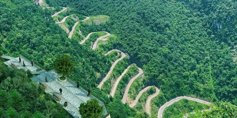 Cao Bang in Frames – Waterfalls, Caves & Untouched Mountain Landscapes