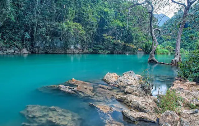 Cao Bang in Frames – Waterfalls, Caves & Untouched Mountain Landscapes