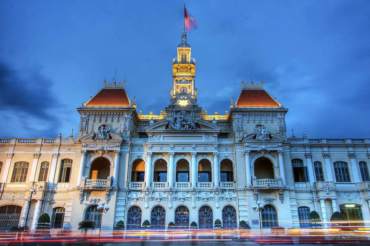 Ho Chi Minh City in Frames – Urban Energy, Heritage & Local Life