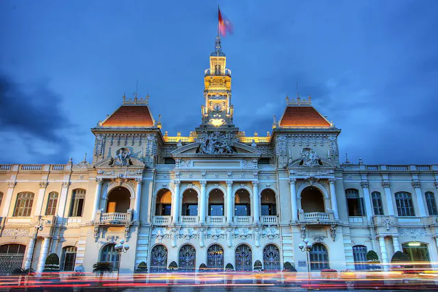 Ho Chi Minh City in Frames – Urban Energy, Heritage & Local Life