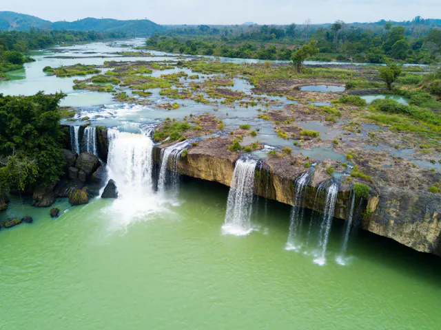 Dak Lak in Frames – Coffee Highlands, Forests & Cultural Heritage