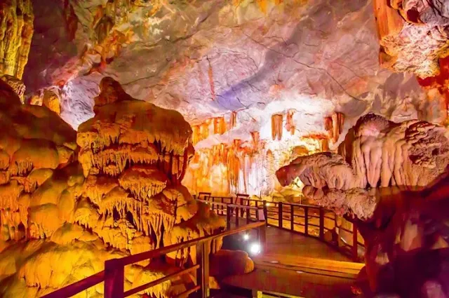 Dau Go Cave in Frames – Ancient Limestone Formations & Underground Beauty